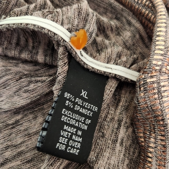 NWT By & By Foil Knit Top - Picture 8 of 9